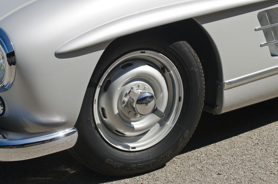 Колеса Mercedes-Benz 300 SL 1955 года  (фото 59 из 233)